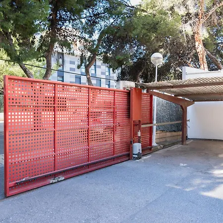 New Charming By The With Swimming Pool, Parking & Tennis Court * Alicante