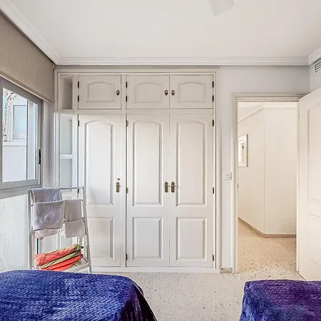 New Charming By The With Swimming Pool, Parking & Tennis Court Apartment *