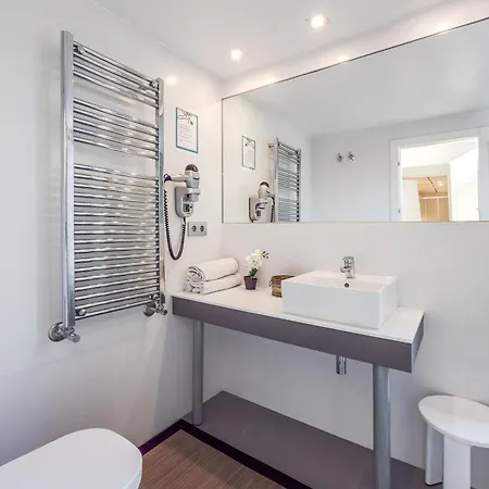 New Charming By The With Swimming Pool, Parking & Tennis Court Apartment Alicante