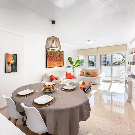 New Charming By The With Swimming Pool, Parking & Tennis Court Alicante